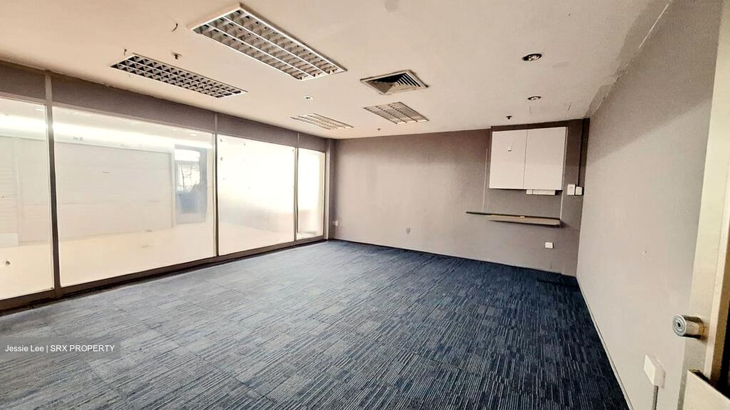 High Street Centre (D6), Office #569563831